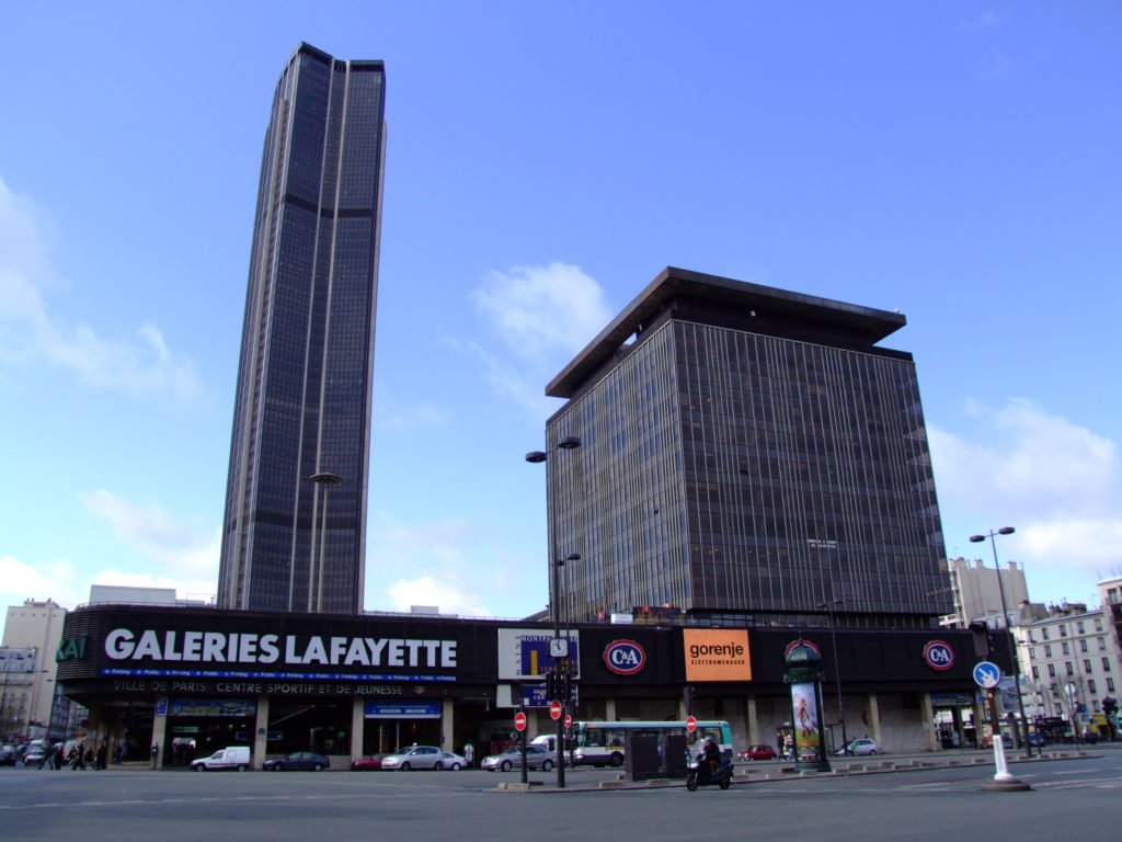 Combien De Metre Fait La Tour Montparnasse