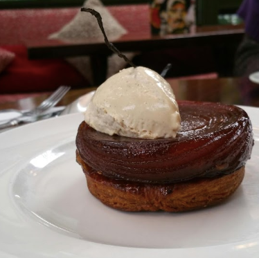 "Brasserie or restaurant - La Closerie des Lilas"
